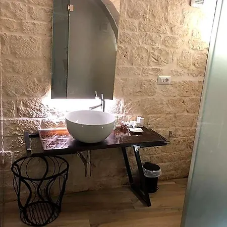 Aurelia Bed & Breakfast 3*