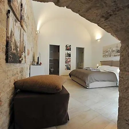 Aurelia 3*