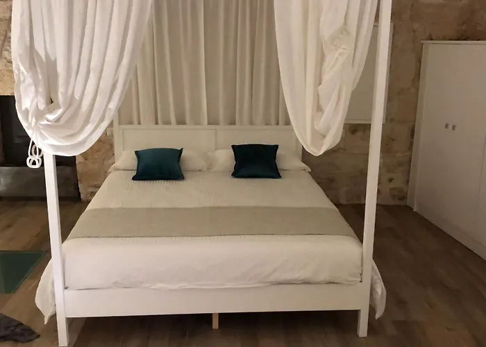 Aurelia Bed & Breakfast 3*